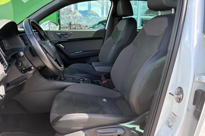 Hvid Seat Ateca fra 2020