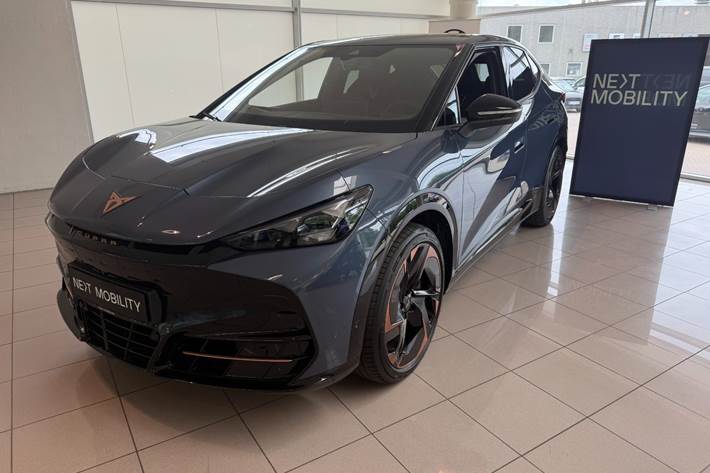 Blå Cupra Tavascan fra 2025