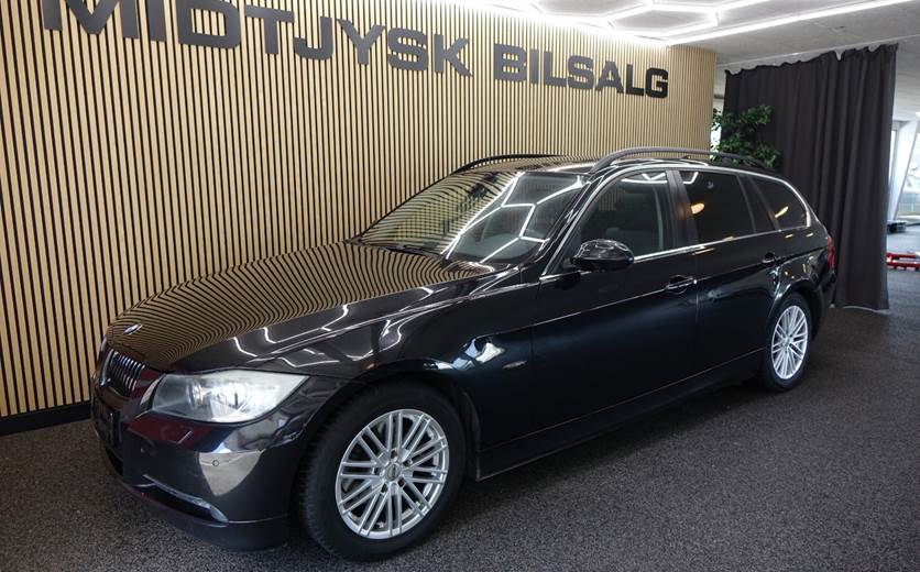 BMW 325i 2,5 Touring aut.