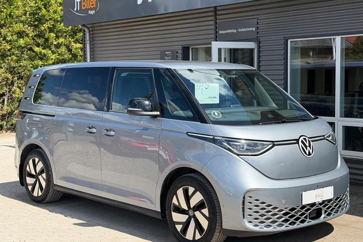 Sølv VW ID.Buzz fra 2023 set udefra
