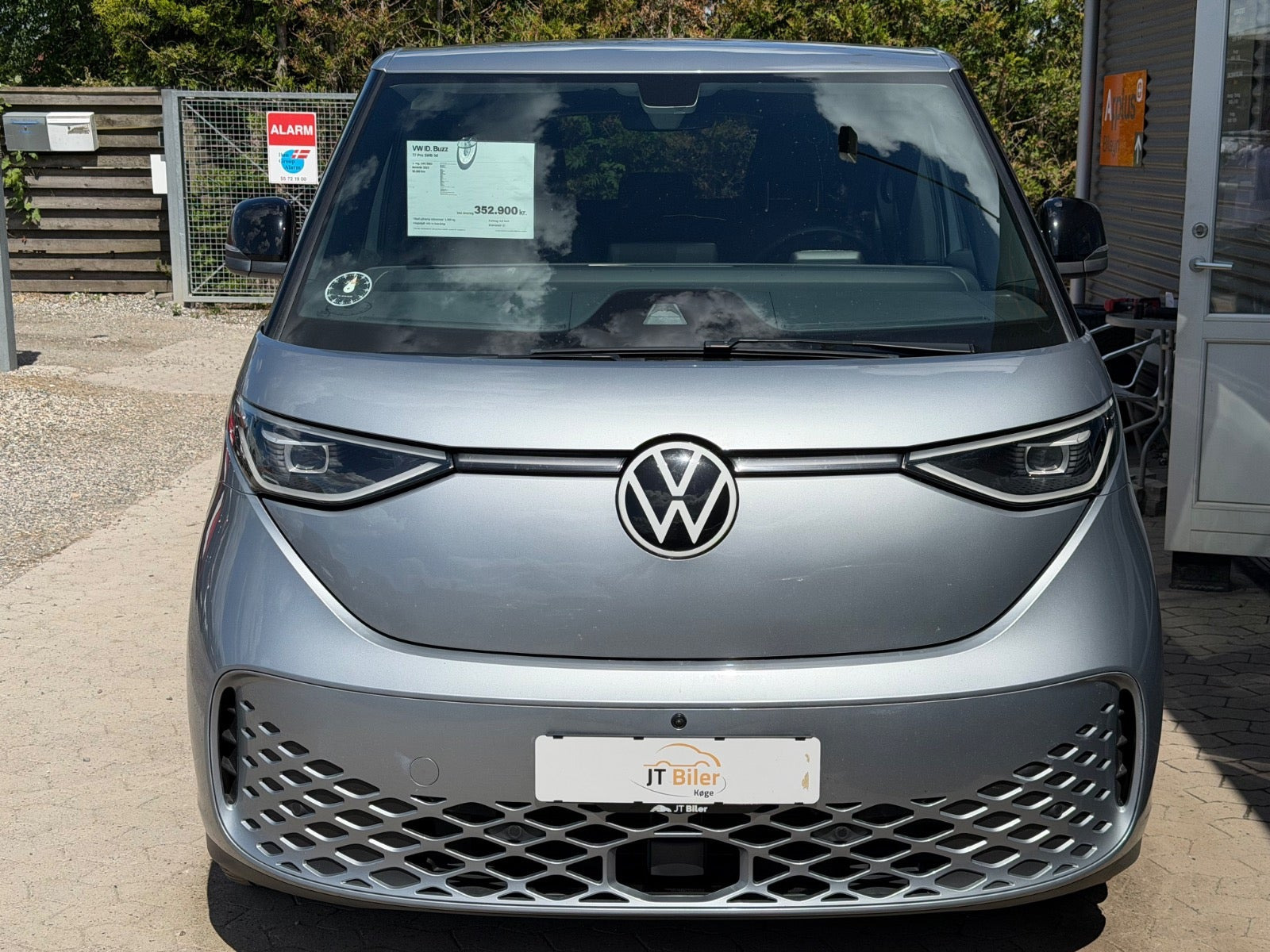 Sølv VW ID.Buzz fra 2023