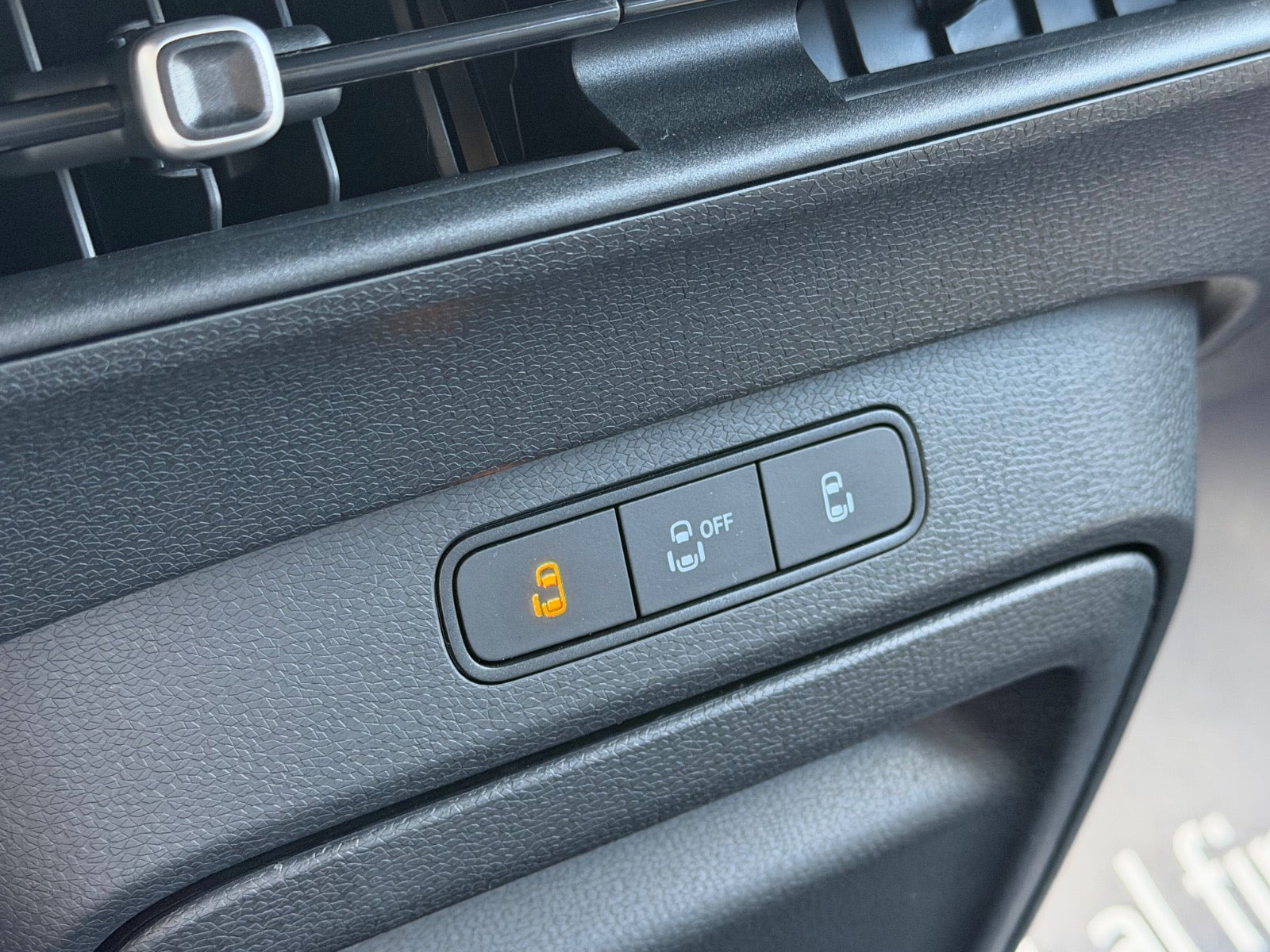 Sølv VW ID.Buzz fra 2023