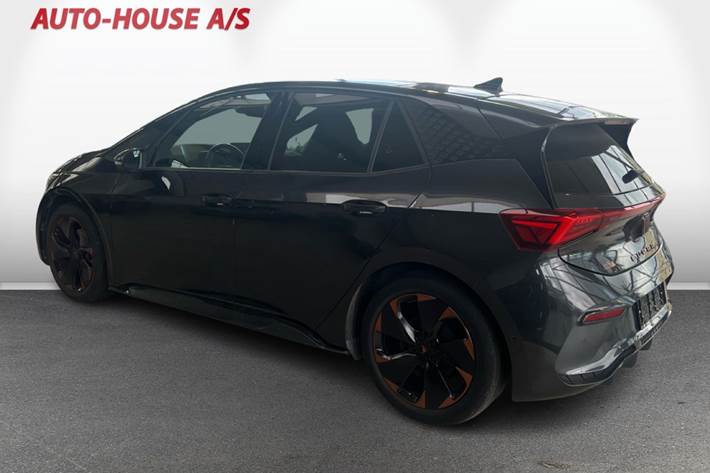 Grå Cupra Born fra 2022