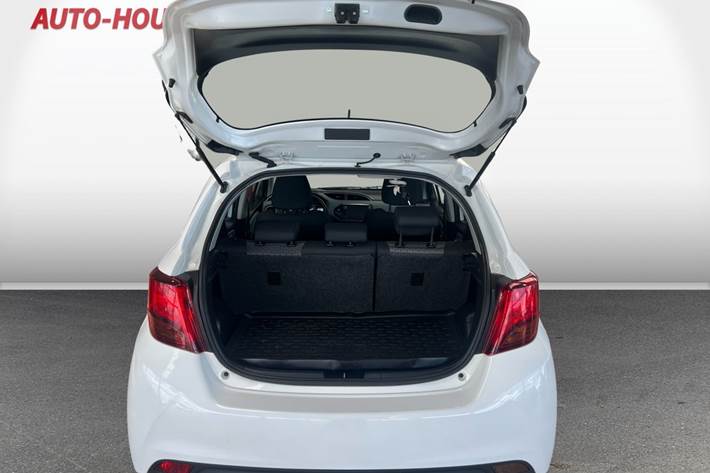 Hvid Toyota Yaris fra 2017