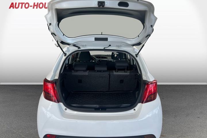 Hvid Toyota Yaris fra 2017