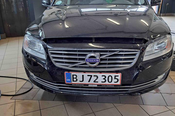 Sort Volvo V70 fra 2016