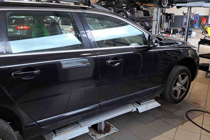 Sort Volvo V70 fra 2016