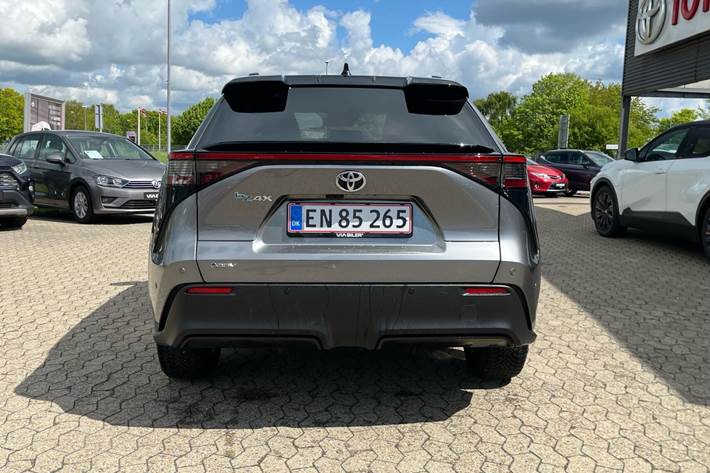 undefined Toyota BZ4X fra 2026