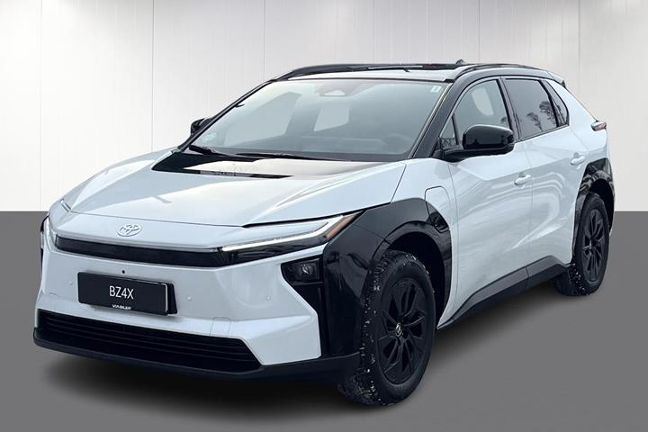 Hvid Toyota BZ4X fra 2026 set udefra