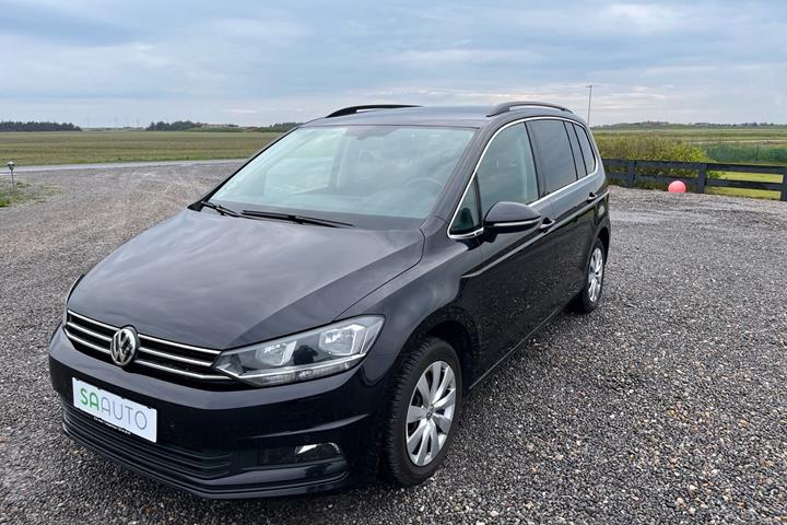 undefined VW Touran fra 2018 set udefra