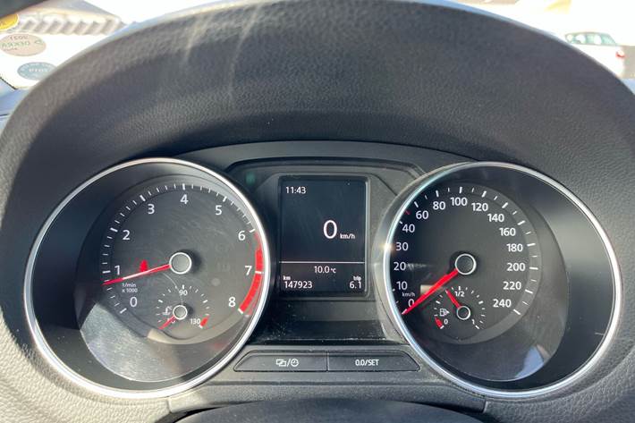 Hvid VW Polo fra 2015