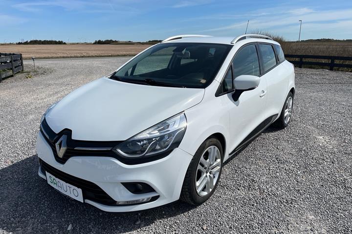 Hvid Renault Clio fra 2019 set udefra