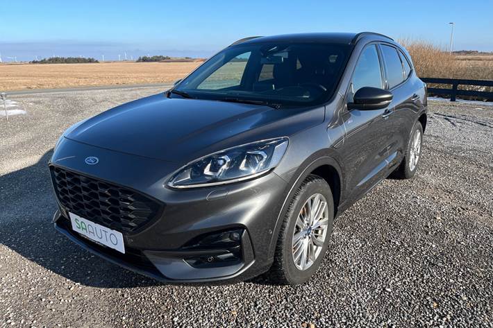 Sort Ford Kuga fra 2022