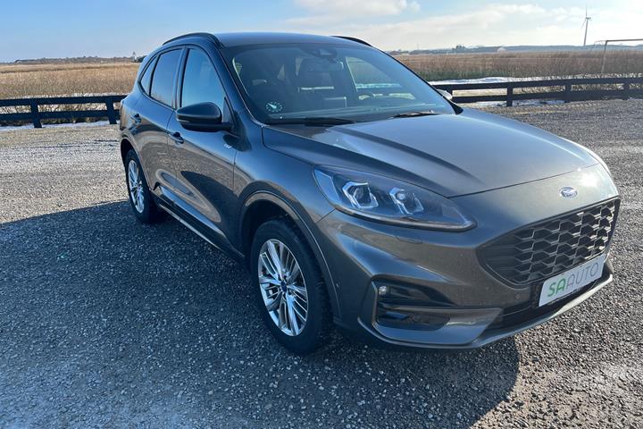 Sort Ford Kuga fra 2022