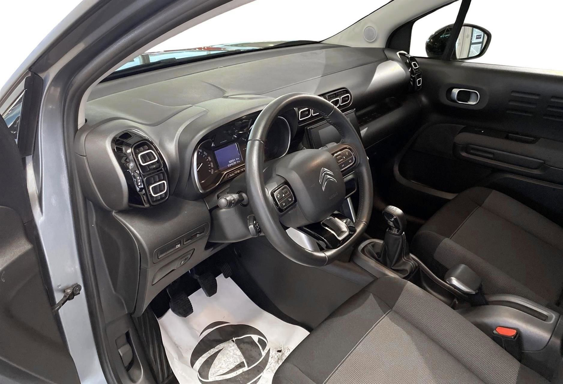 Grå Citroën C3 Aircross fra 2018