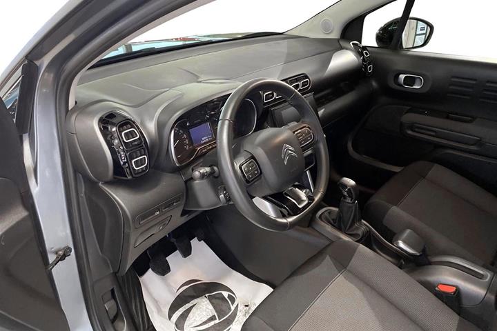 Grå Citroën C3 Aircross fra 2018