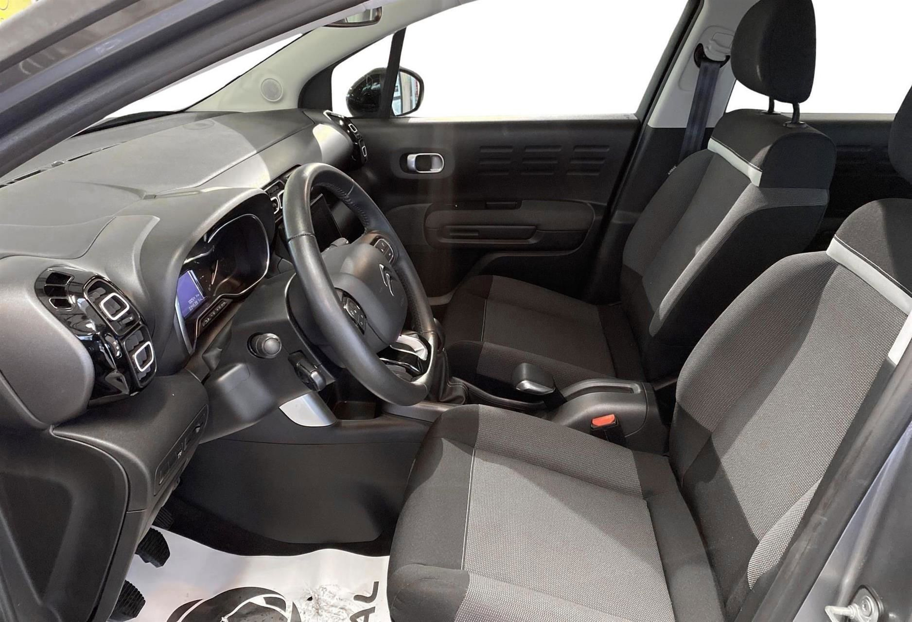 Grå Citroën C3 Aircross fra 2018