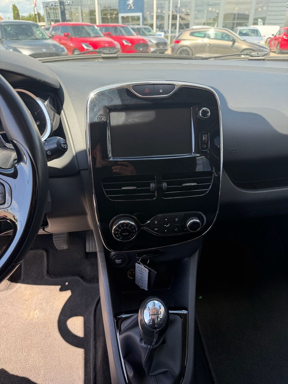undefined Renault Clio fra 2014