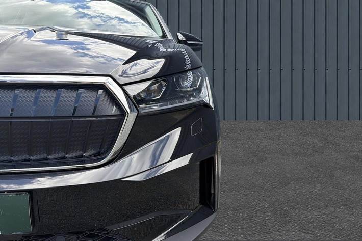 Sort Skoda Enyaq fra 2023