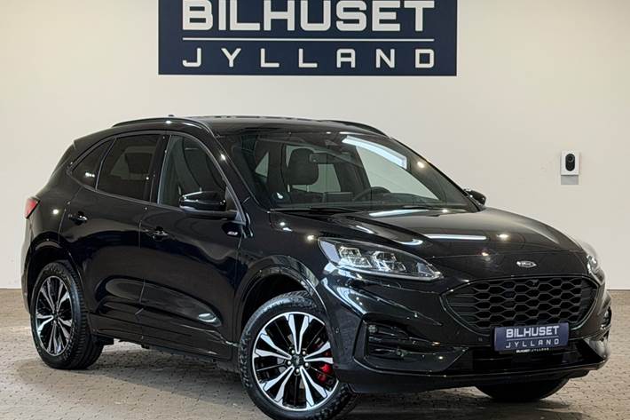 Sort Ford Kuga fra 2022