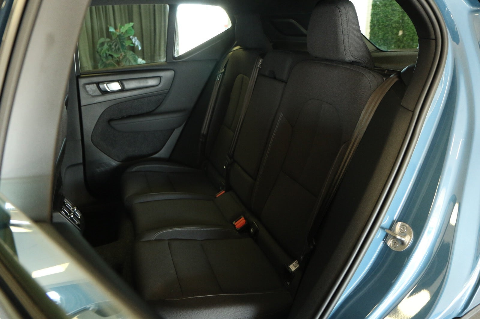 Grøn Volvo XC40 fra 2023