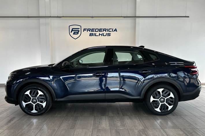Blå Citroën ë-C4 X fra 2025