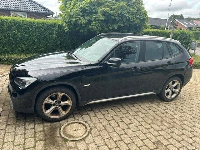 Sort BMW X1 fra 2010
