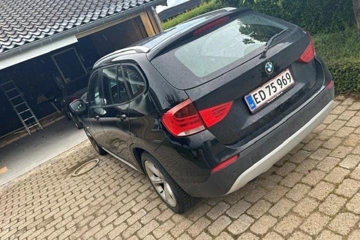 Sort BMW X1 fra 2010