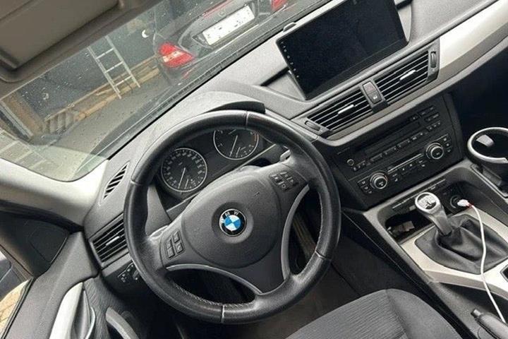 Sort BMW X1 fra 2010