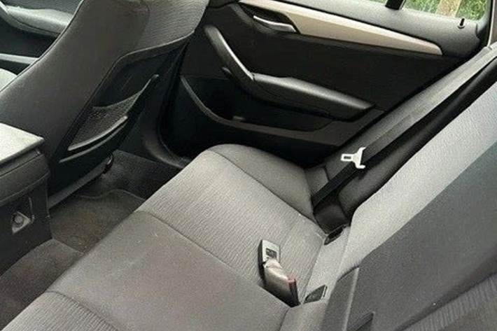 Sort BMW X1 fra 2010