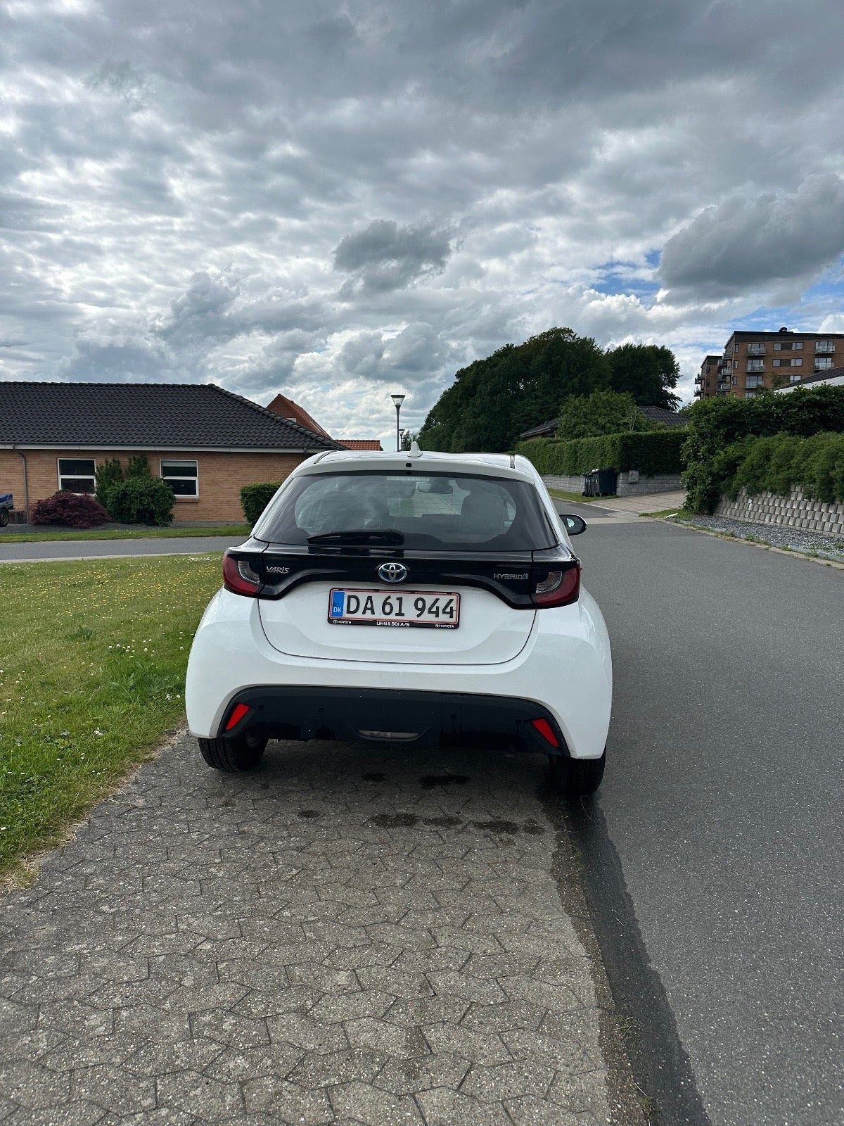Hvid Toyota Yaris fra 2020