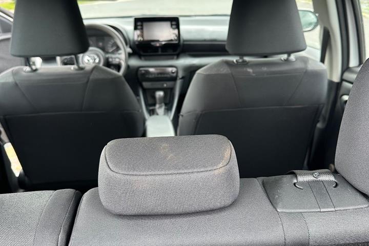 Hvid Toyota Yaris fra 2020