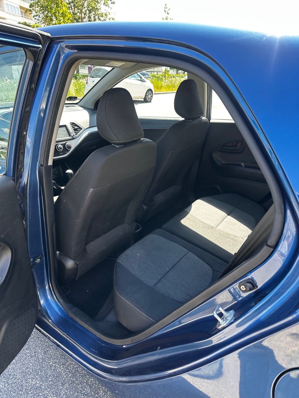 Blå Kia Picanto fra 2017