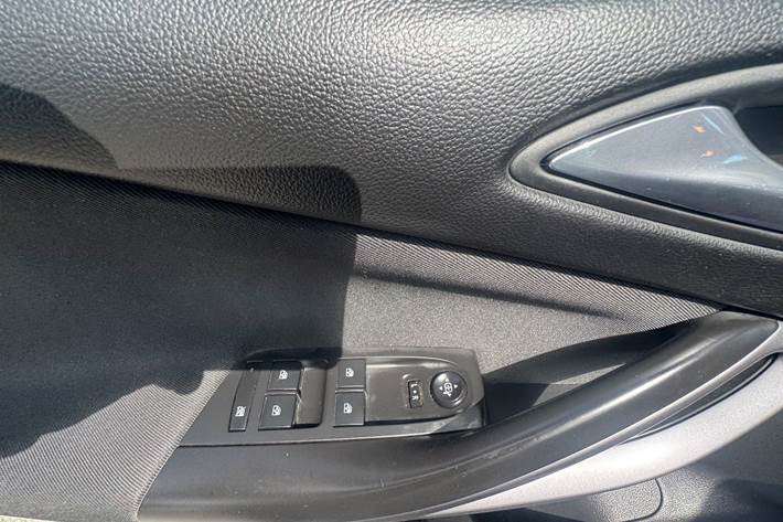 undefined Opel Astra fra 2017