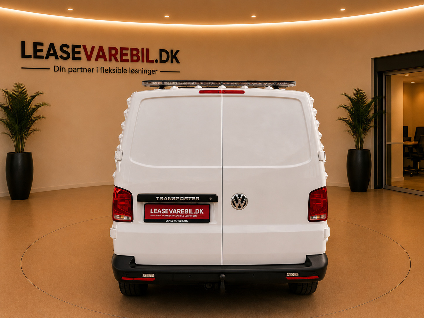 Hvid VW Transporter fra 2020