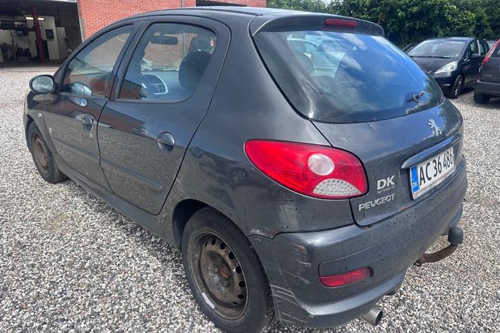 undefined Peugeot 206+ fra 2012