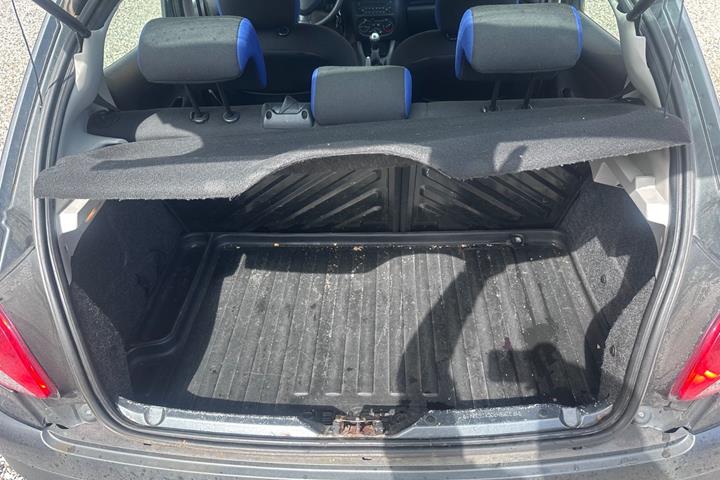 undefined Peugeot 206+ fra 2012
