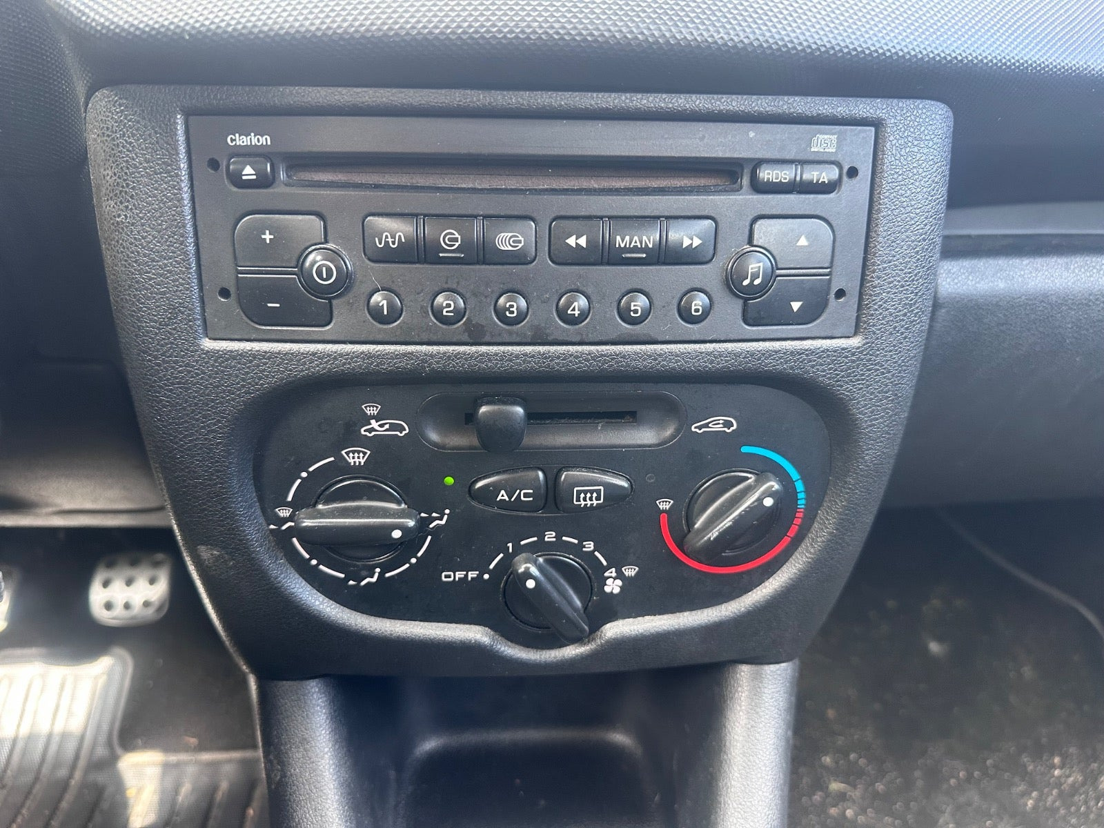 undefined Peugeot 206+ fra 2012