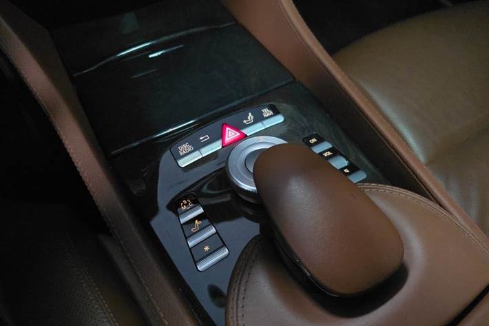 Sort Mercedes CL500 fra 2007