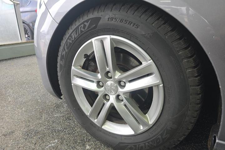 undefined Peugeot 308 fra 2014