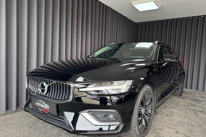 Sort Volvo V60 fra 2019