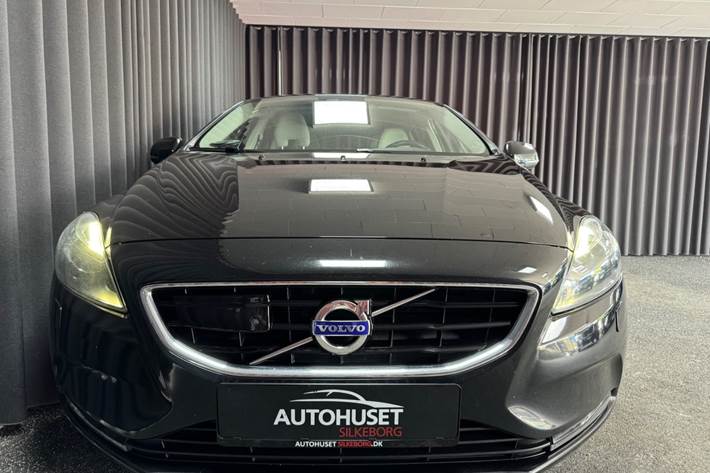 undefined Volvo V40 fra 2016