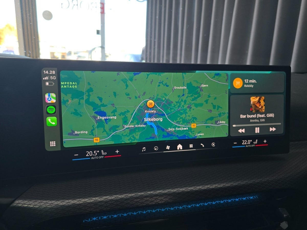 Hvid BMW i4 fra 2025
