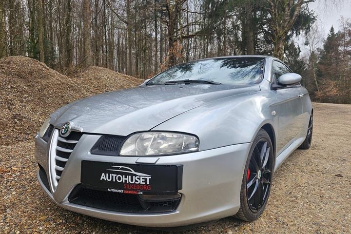 undefined Alfa Romeo GT fra 2005