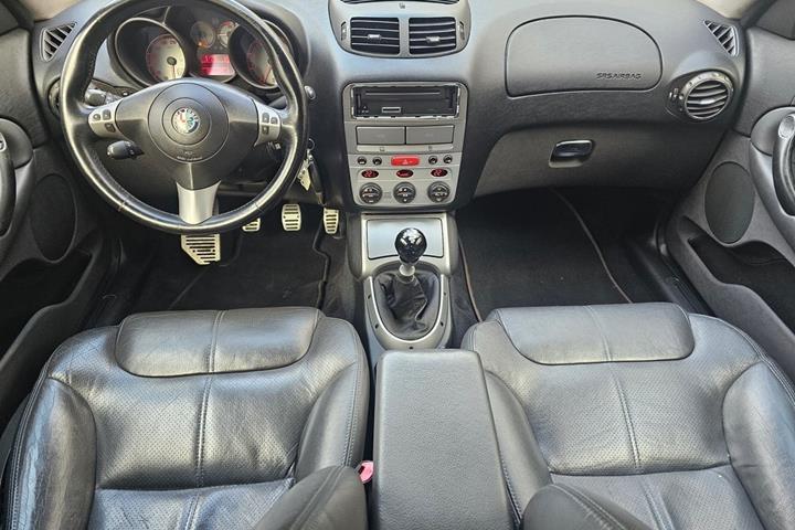 undefined Alfa Romeo GT fra 2005