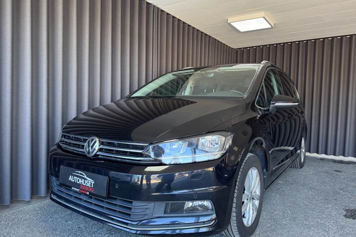 Sort VW Touran fra 2018