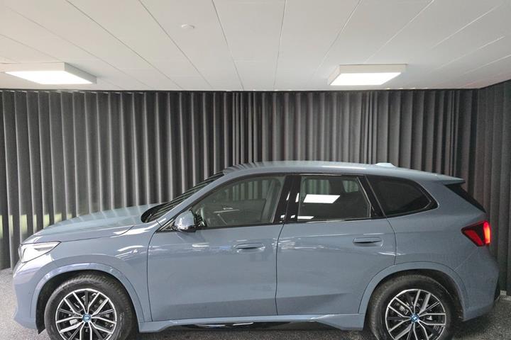 undefined BMW iX1 fra 2024