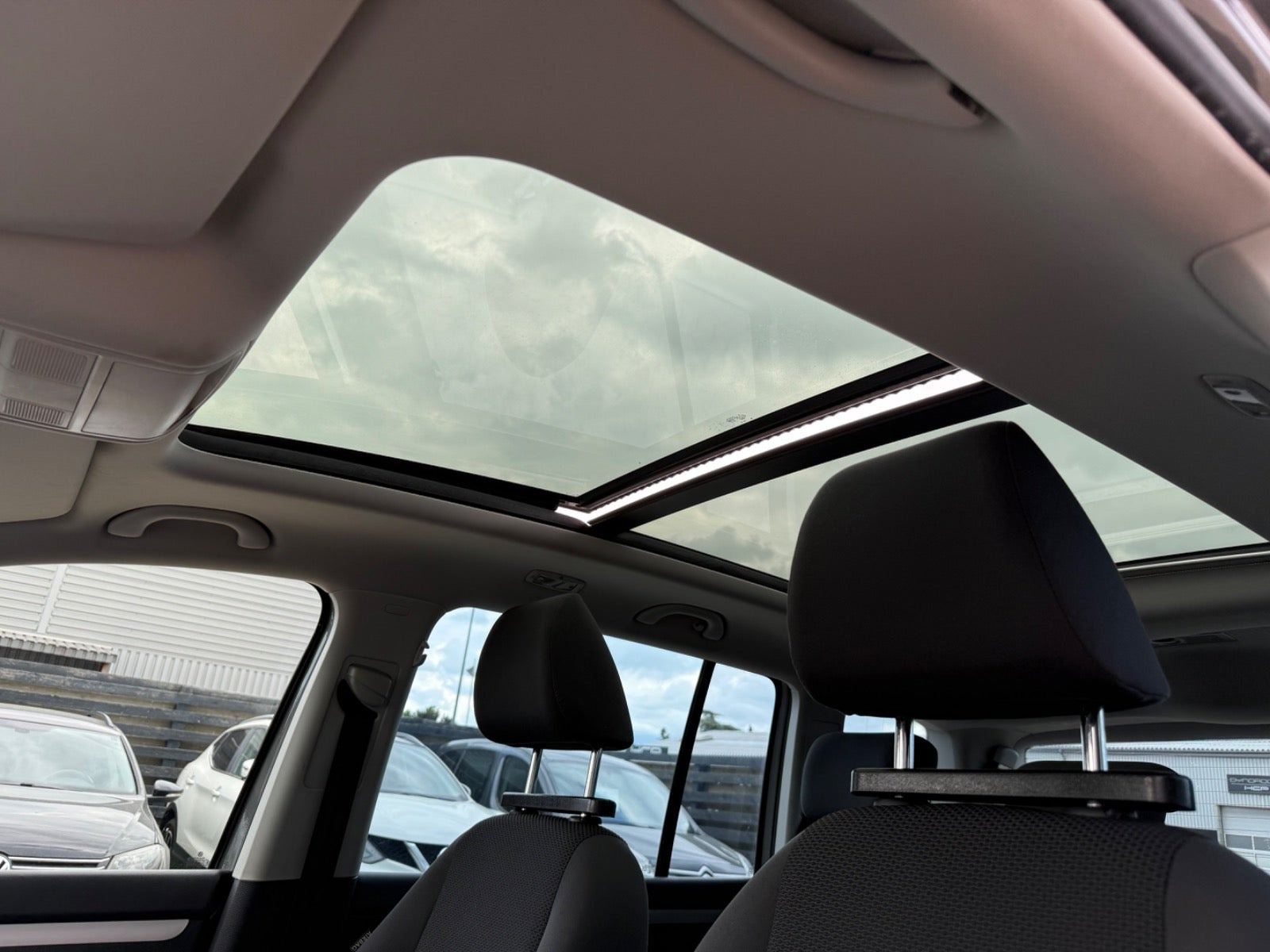 undefined VW Touran fra 2014