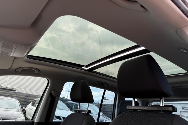 undefined VW Touran fra 2014