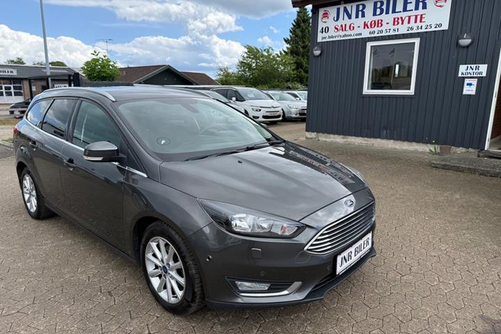 undefined Ford Focus fra 2017 set udefra